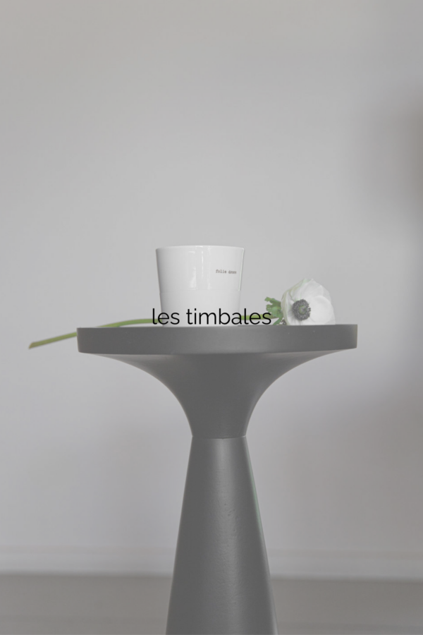 timbale porcelaine de Sophie MASSON écriture dorée